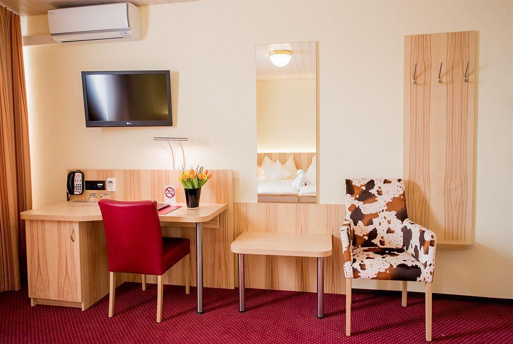 Fred Hotel Leonhardstrasse - Self Check-In Zurigo Esterno foto